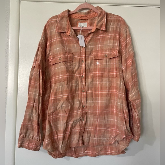 American Eagle Outfitters Soft Plaid Shirt in Peach and Cream - Picture 1 of 3